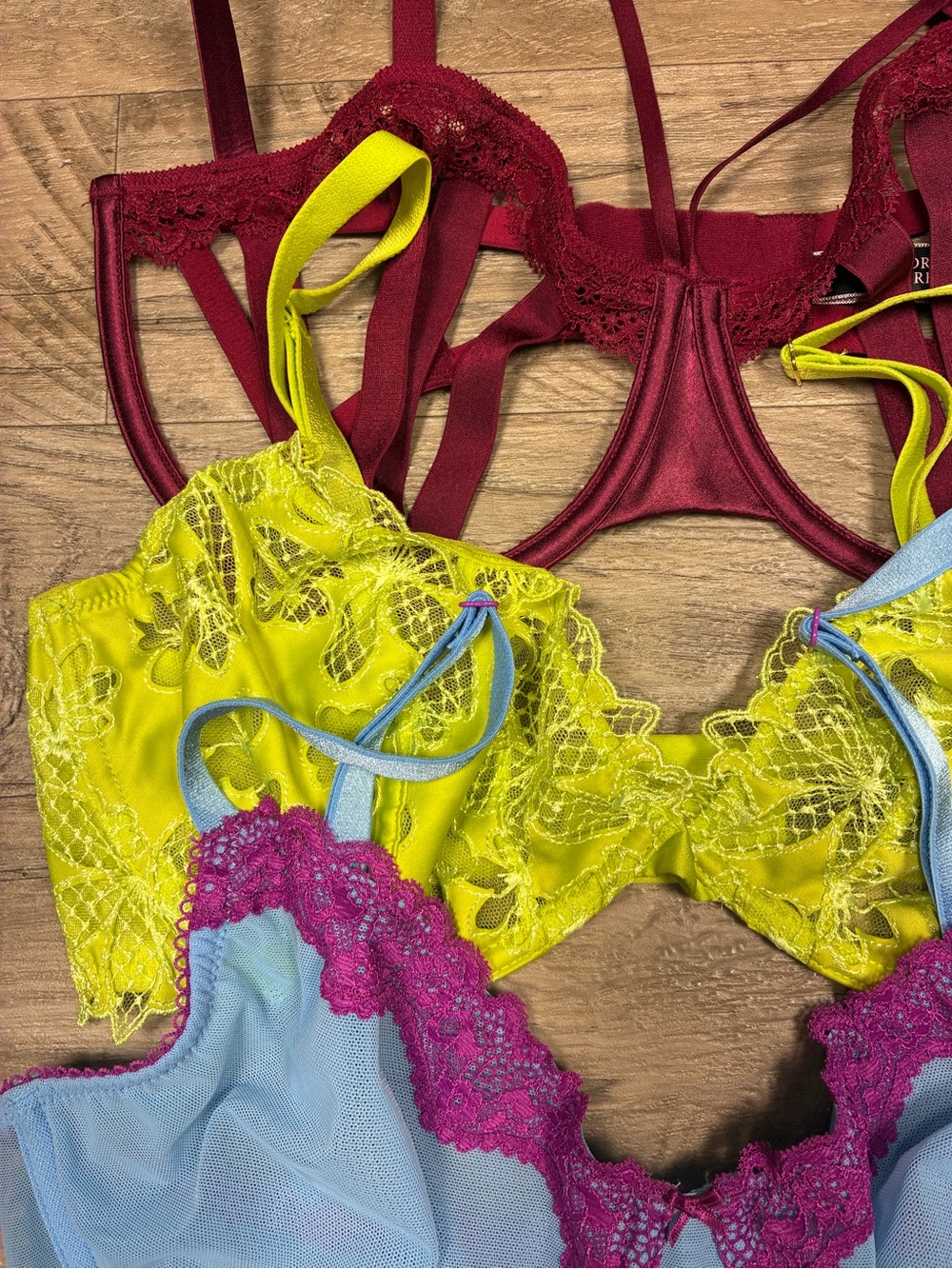 Victoria Secret 2 Underwired Unlined Bras Balconete Low Cut Demi Lace Tease - Picture 5 of 12